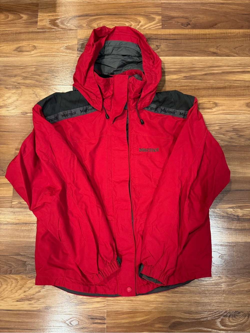 Marmot Women’s Red Hooded Ski Snowboard Coat with Removable Hood, Size Medium